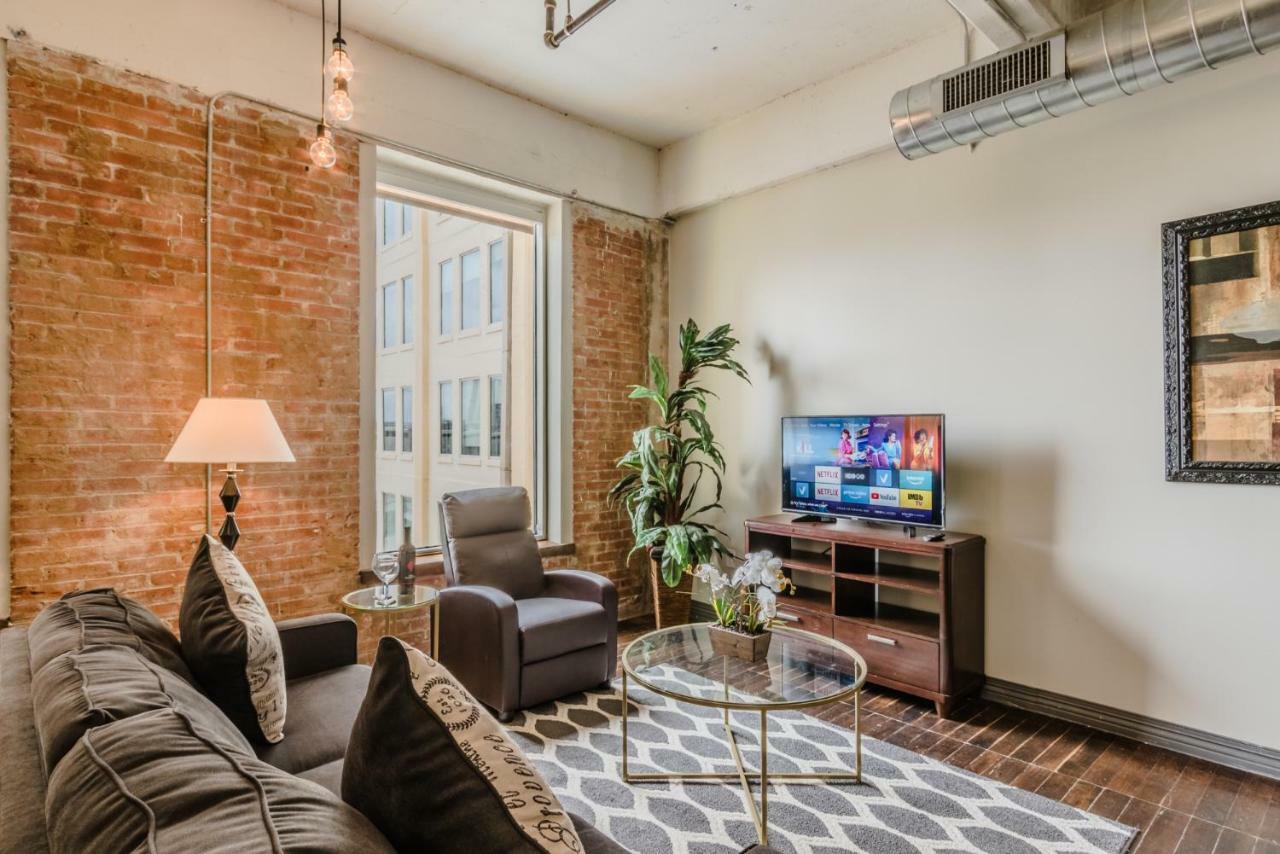 Regal Stays Corporate Apartments - Downtown Dallas Buitenkant foto