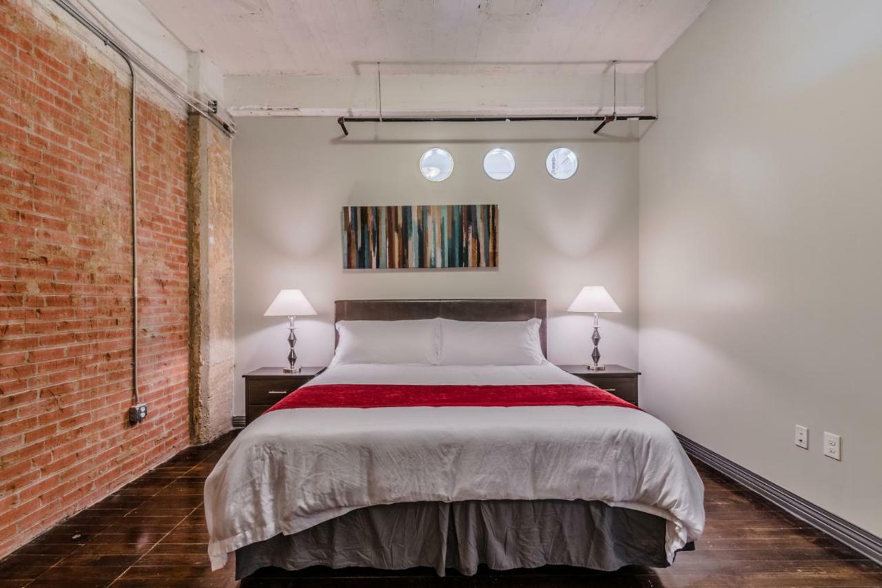 Regal Stays Corporate Apartments - Downtown Dallas Buitenkant foto