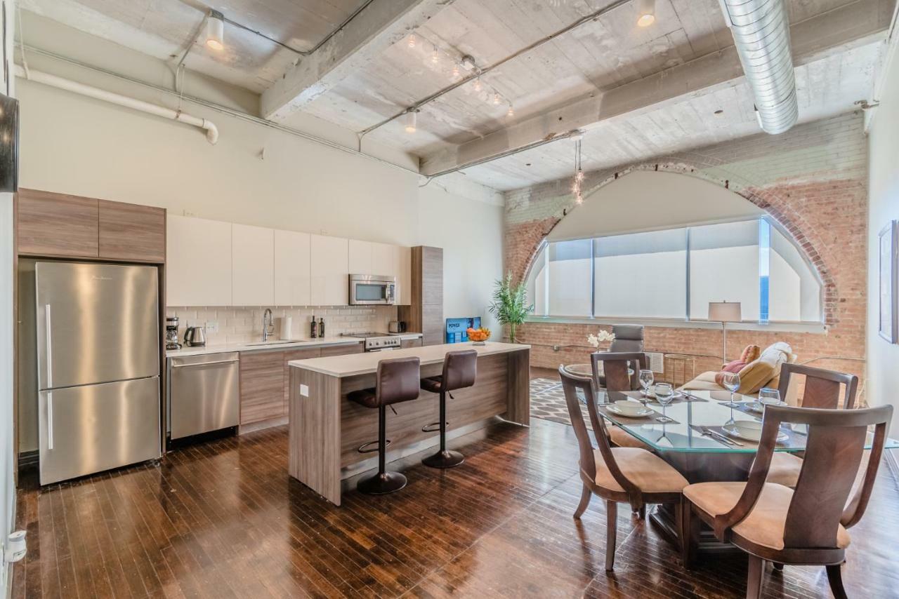 Regal Stays Corporate Apartments - Downtown Dallas Buitenkant foto