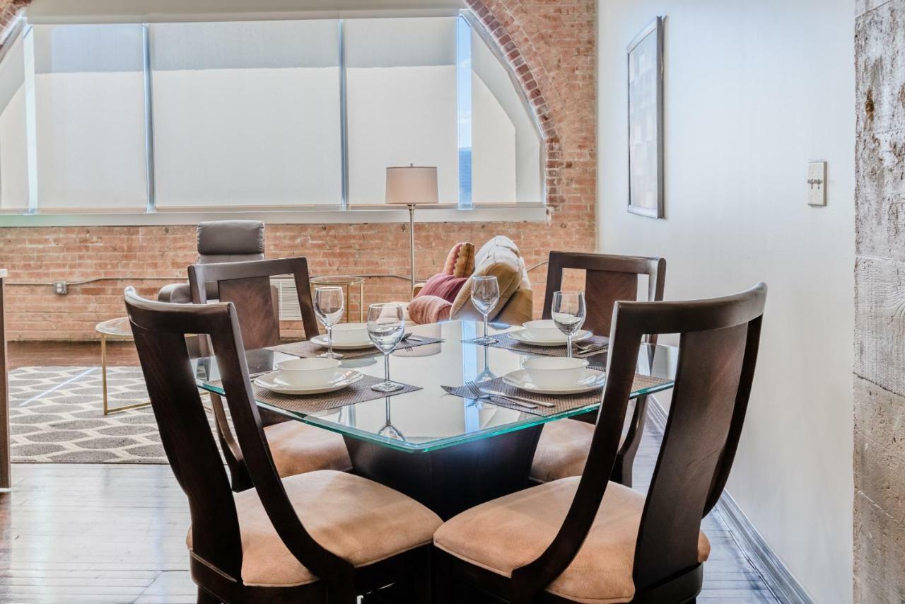 Regal Stays Corporate Apartments - Downtown Dallas Buitenkant foto