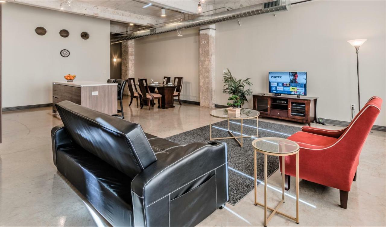 Regal Stays Corporate Apartments - Downtown Dallas Buitenkant foto